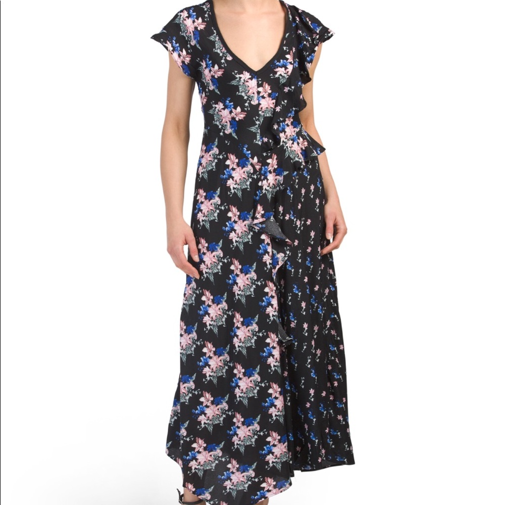 Lace up back floral maxi dress